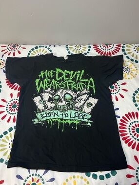 VTG Y2K The Devil Wears Prada Born To Lose Graphic Band TShirt